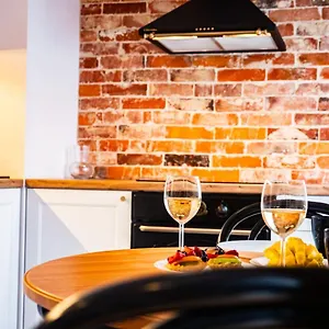  Apartament Stylowe Mieszkanie - Metro Dworzec Wilenski, Pge Narodowy Polska