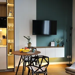 Apartament Zdziechowskiego With Parking And Ac, Mokotow Polska